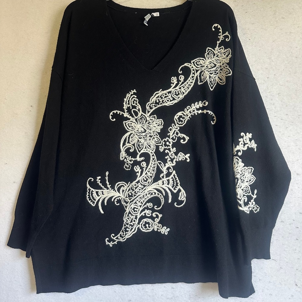 Chicos Black Floral Embroidered V-Neck Cashmere Blend Sweater Size 4 XXL 2XL